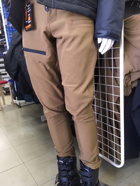 防寒ＴＯＲＡスタイルパンツ - 作業服・ユニフォームなら、がんばる人を応援する店 銀座まで！