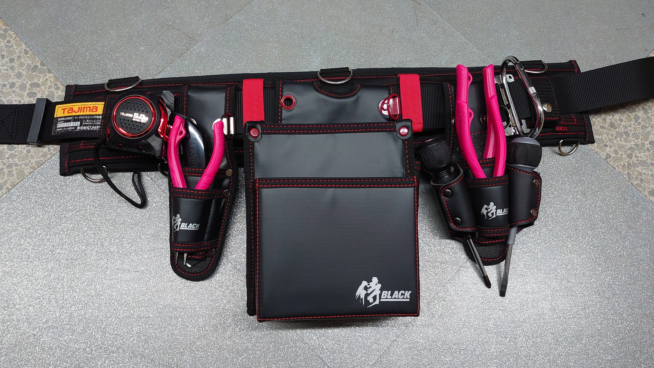 腰道具タジマ、侍ブラック